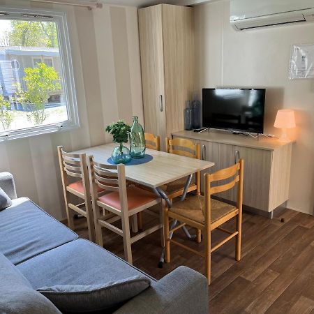 Mobil-Home Climatise Avec Piscine Aureilhan  Dış mekan fotoğraf